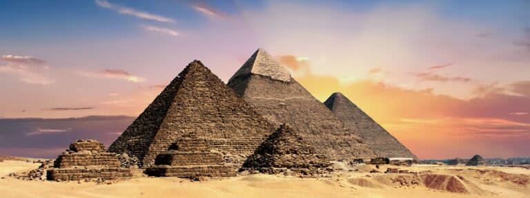 Uncovering the Ancient Wonders of Egypt: A Traveler’s Guide